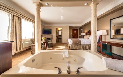 Monte Carlo Inn & Suites Downtown Markham