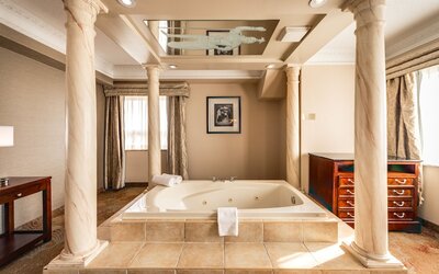 Monte Carlo Inn & Suites Downtown Markham