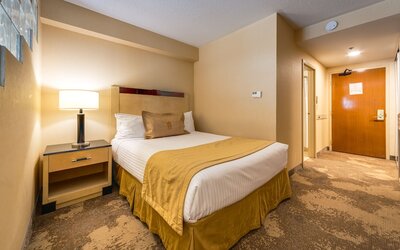 Monte Carlo Inn & Suites Downtown Markham
