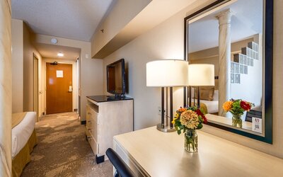 Monte Carlo Inn & Suites Downtown Markham
