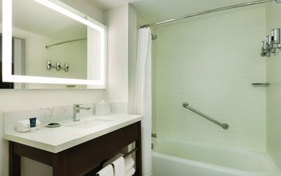Four Points by Sheraton Sacramento International Airport