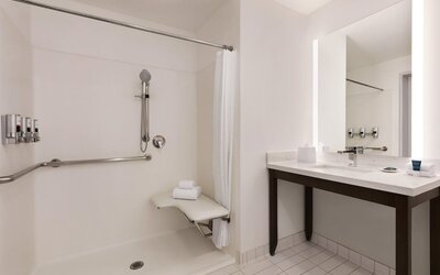 Four Points by Sheraton Sacramento International Airport