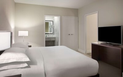 Hilton Toronto/Markham Suites Conference Centre & Spa