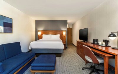 Courtyard by Marriott Sacramento Airport Natomas