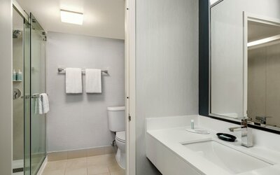 Courtyard by Marriott Sacramento Airport Natomas