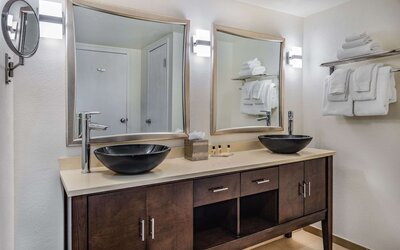 Wyndham Sacramento