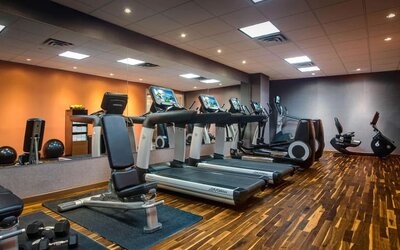 Well equipped fitness center at Courtyard By Marriott New York JFK Airport.