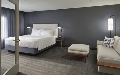 Courtyard by Marriott Toronto Markham