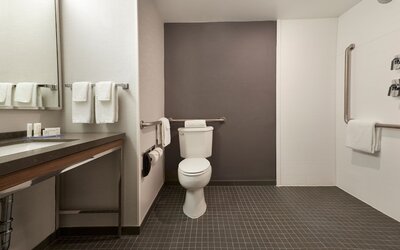 Courtyard by Marriott Toronto Markham
