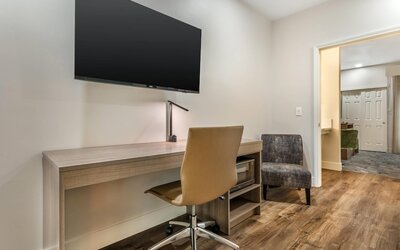 University Park Inn & Suites, an Ascend Collection Hotel