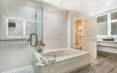 University Park Inn & Suites, an Ascend Collection Hotel