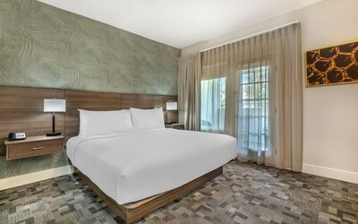 University Park Inn & Suites, an Ascend Collection Hotel