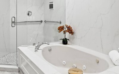 University Park Inn & Suites, an Ascend Collection Hotel