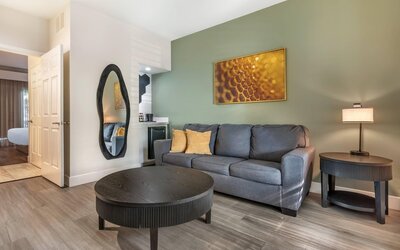 University Park Inn & Suites, an Ascend Collection Hotel