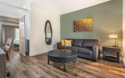 University Park Inn & Suites, an Ascend Collection Hotel
