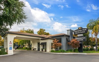 University Park Inn & Suites, an Ascend Collection Hotel