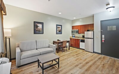 Hawthorn Suites by Wyndham Rancho Cordova/Folsom