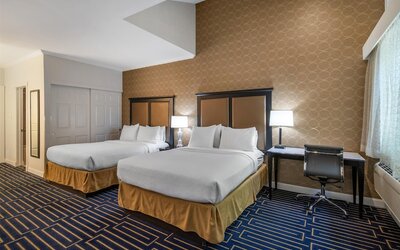 Best Western Plus Palm Court Hotel