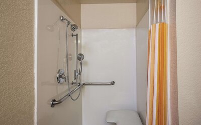 La Quinta Inn & Suites by Wyndham Davis