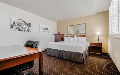 Lions Gate Hotel