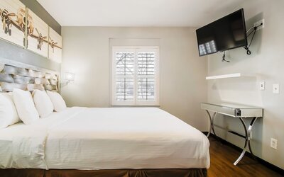 Lions Gate Hotel