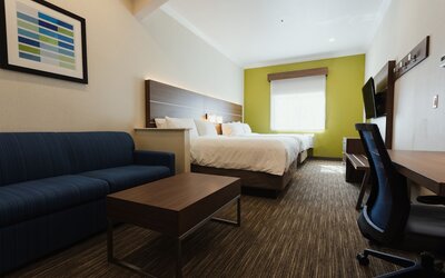 Holiday Inn Express & Suites Davis - University Area by IHG