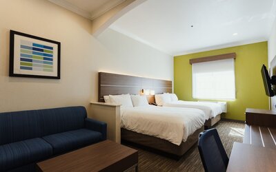 Holiday Inn Express & Suites Davis - University Area by IHG