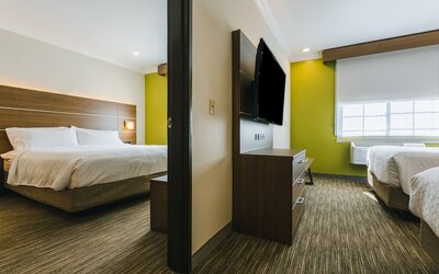 Holiday Inn Express & Suites Davis - University Area by IHG