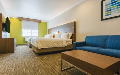 Holiday Inn Express & Suites Davis - University Area by IHG