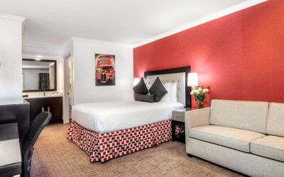 Aggie Inn, an Ascend Collection Hotel