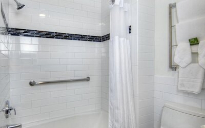 Aggie Inn, an Ascend Collection Hotel