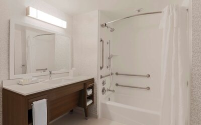 Home2 Suites by Hilton West Sacramento, CA