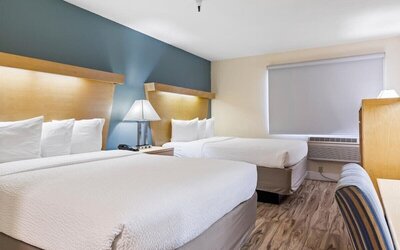 Days Inn by Wyndham Woodland