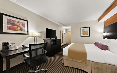Best Western Plus Toronto North York Hotel & Suites