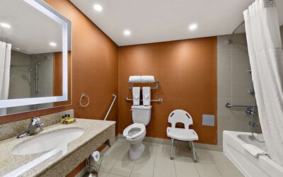 Best Western Plus Toronto North York Hotel & Suites