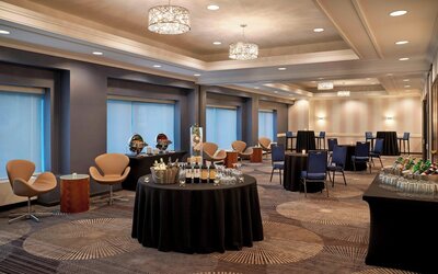 Courtyard by Marriott Downtown Toronto