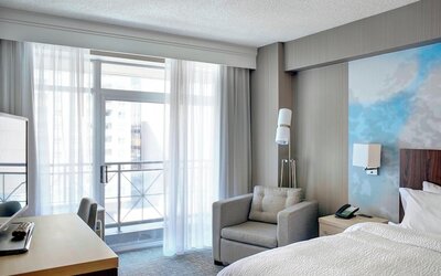 Courtyard by Marriott Downtown Toronto