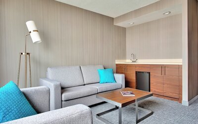 Courtyard by Marriott Downtown Toronto