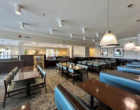 Holiday Inn Toronto Airport East by IHG