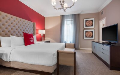 The Omni King Edward Hotel