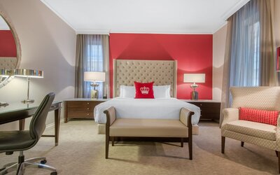 The Omni King Edward Hotel