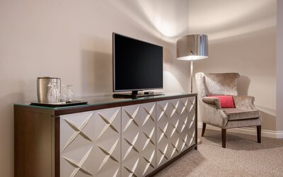 The Omni King Edward Hotel