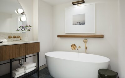 Kimpton Saint George by IHG