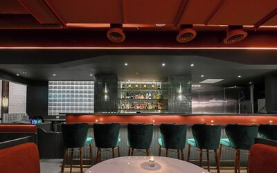 Nomas Hotel