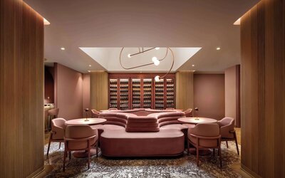 Revery Toronto Downtown, Curio Collection by Hilton