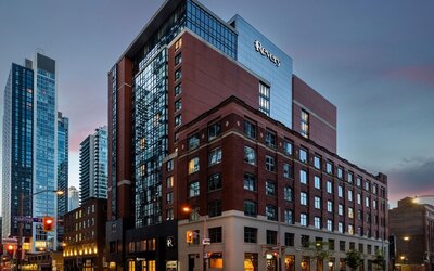 Revery Toronto Downtown, Curio Collection by Hilton