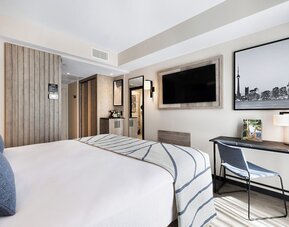 Hotel Riu Plaza Toronto