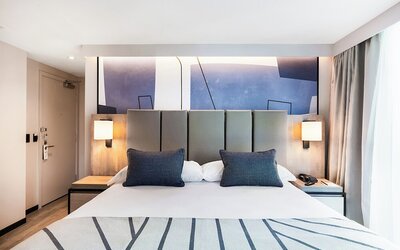 Hotel Riu Plaza Toronto