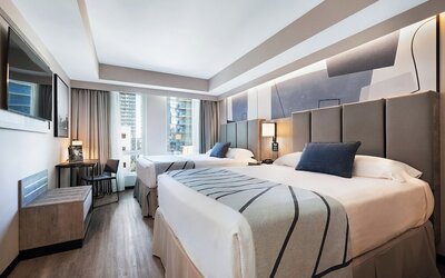 Hotel Riu Plaza Toronto