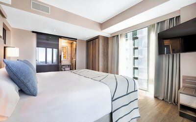 Hotel Riu Plaza Toronto